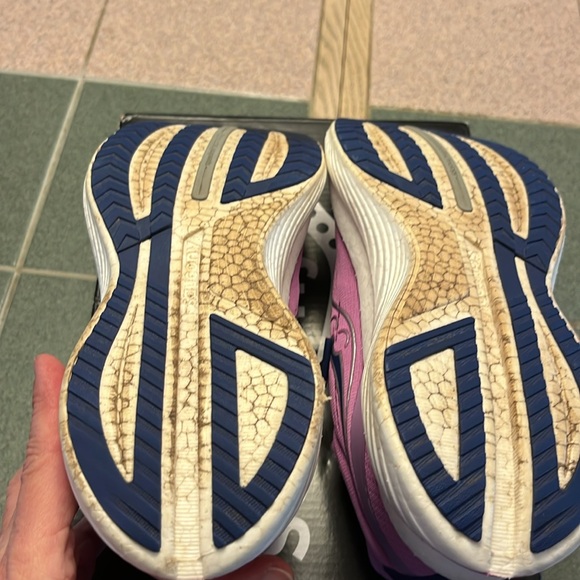 Saucony Endorphin Speed 3 - W8 - Picture 3 of 4